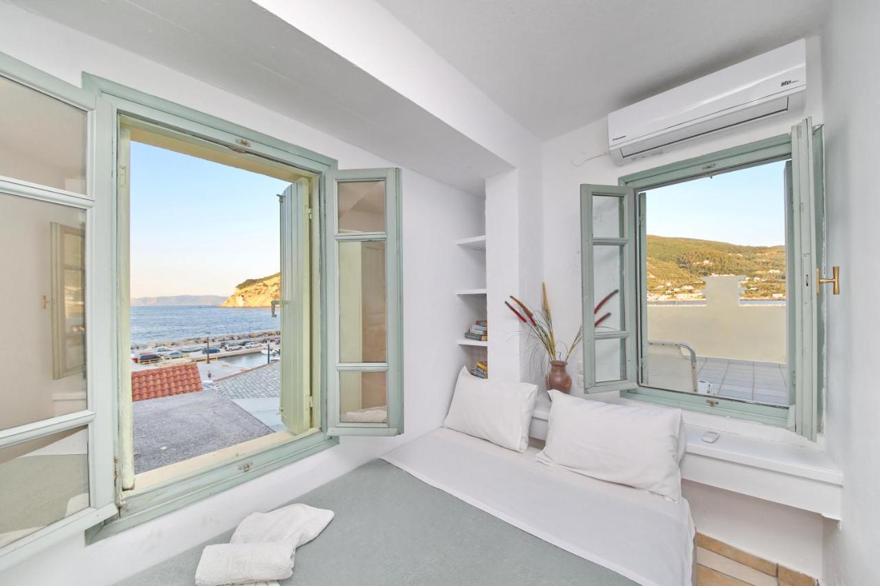 Faros Coastal Apartments Skopelos stad Exteriör bild