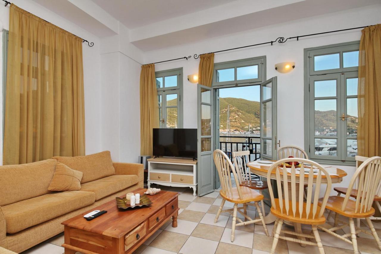 Faros Coastal Apartments Skopelos stad Exteriör bild