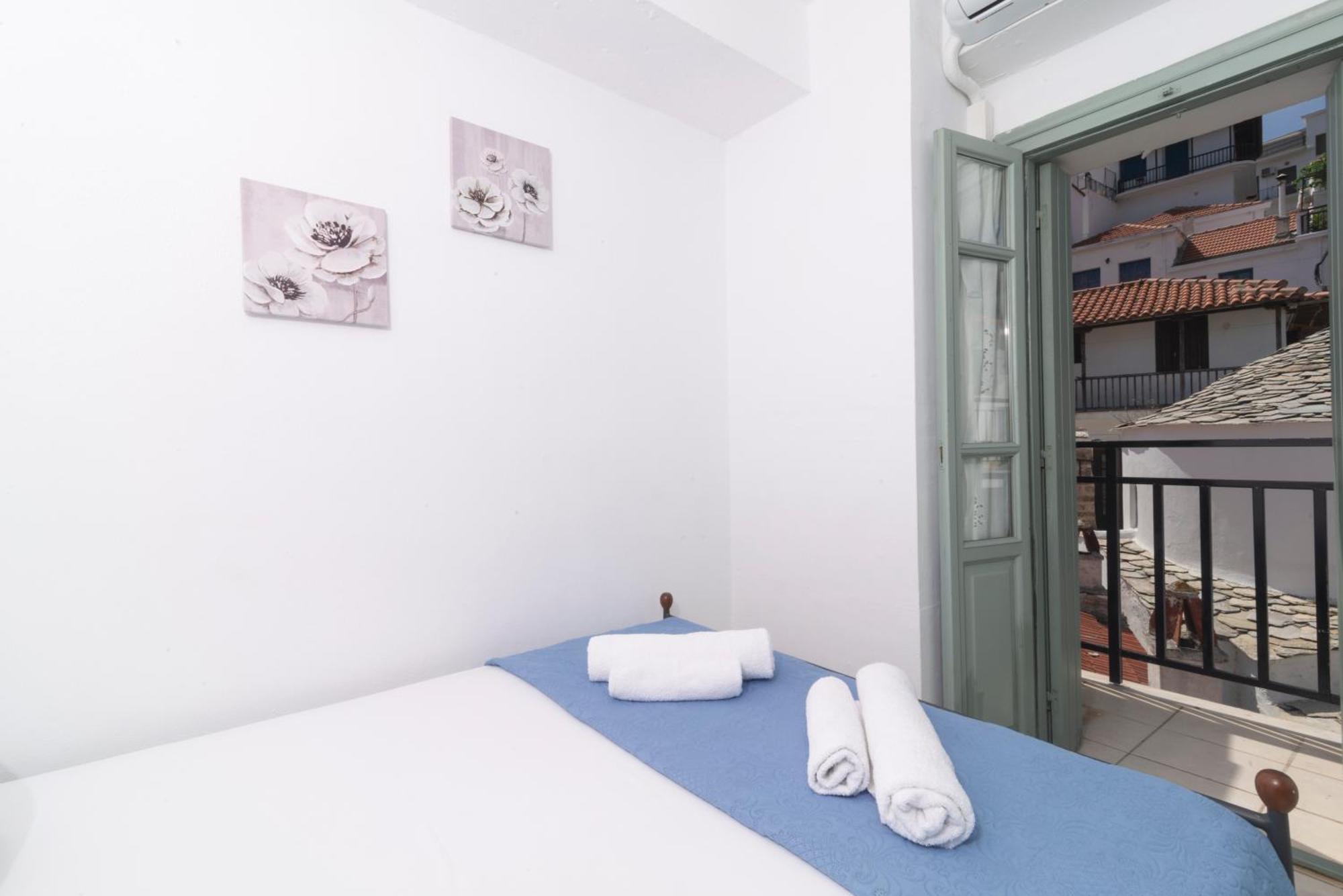 Faros Coastal Apartments Skopelos stad Exteriör bild