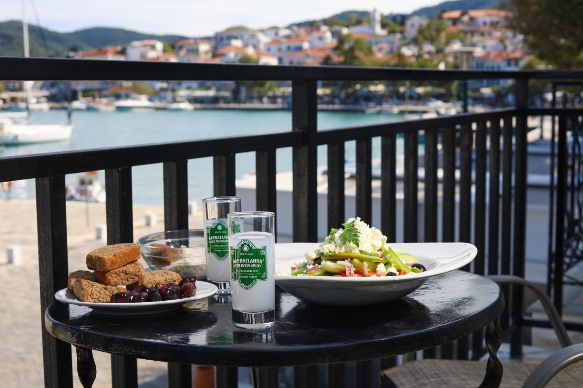 Faros Coastal Apartments Skopelos stad Exteriör bild