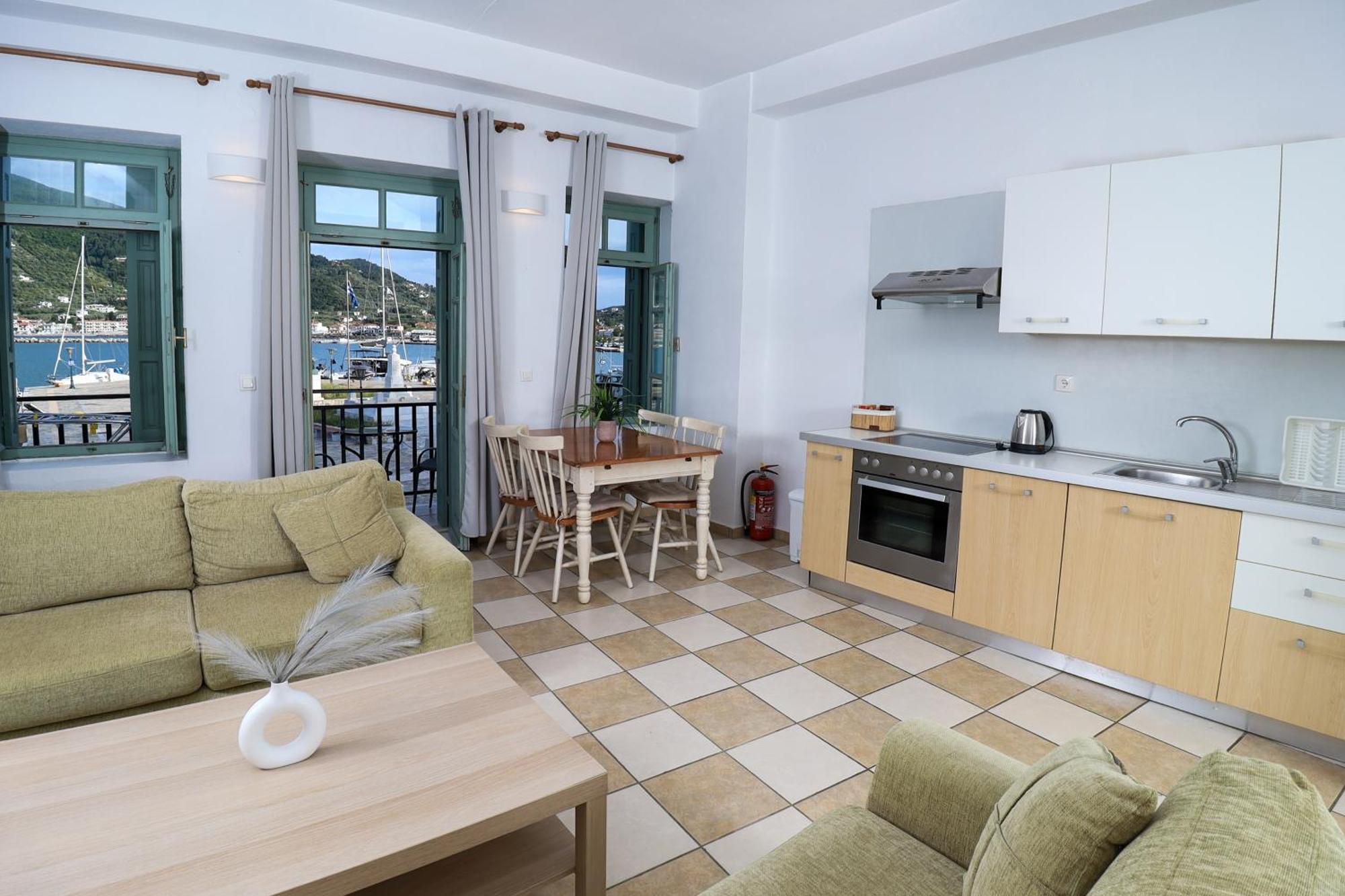Faros Coastal Apartments Skopelos stad Exteriör bild